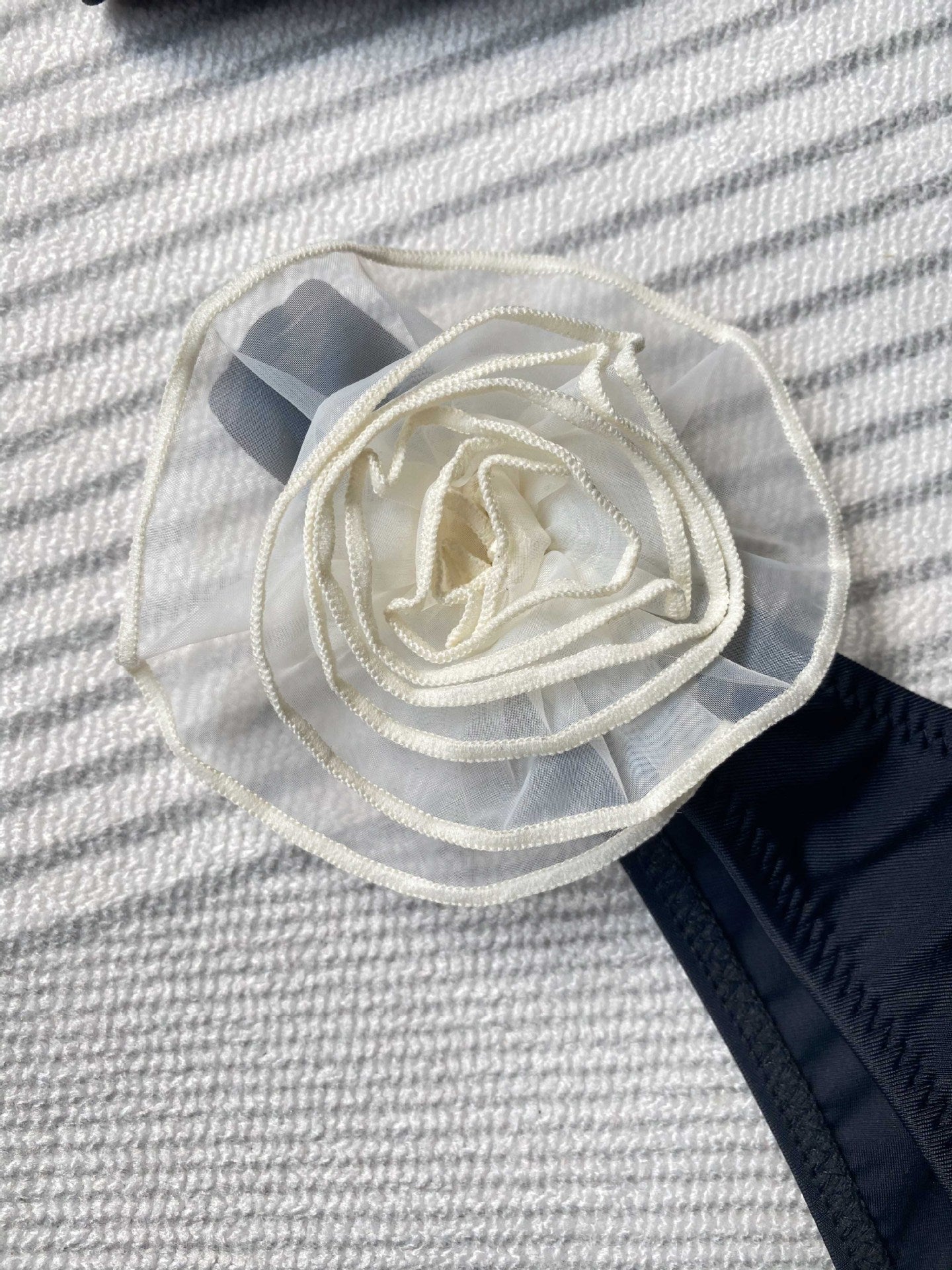 3D Flower Strapless Bikini